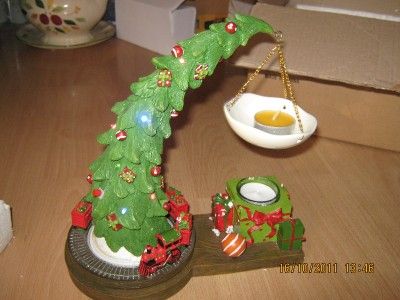 Yankee Candle CHRISTMAS TREE TART BURNER Battery Operated MUSICAL 